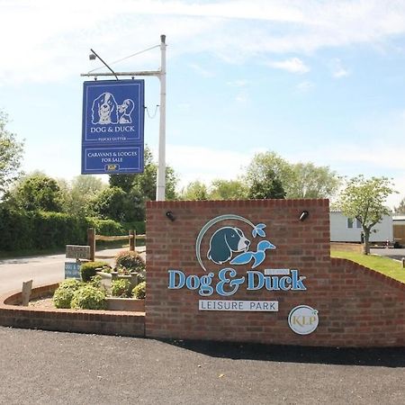 Countryside Holiday Park By The River Nr Canterbury Buitenkant foto